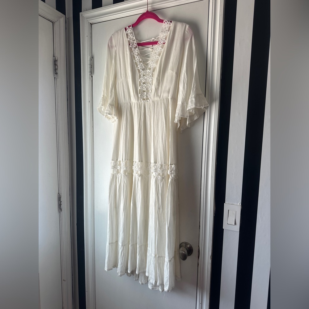 Saints + Secrets White Boho Lace-Up Midi Dress NWT Size M